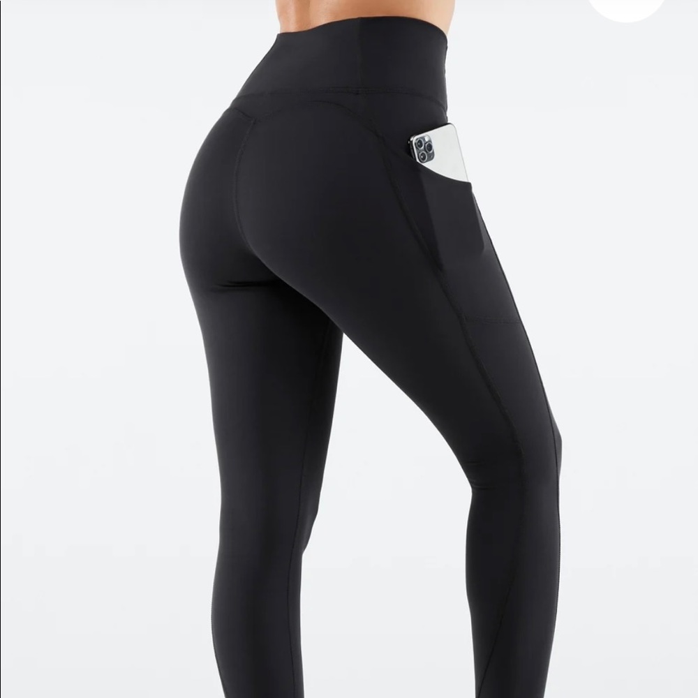 Fabletics Oasis & Power Hold style loot! 6 pairs